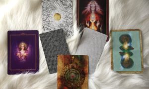 Carte Oracle - La cartomancie avec un Oracle divinatoire - Nathalie Nadeau - Chamane Urbaine